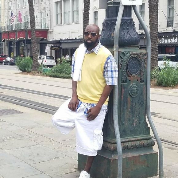 Meet your Posher, Earl - Picture 1 of 1